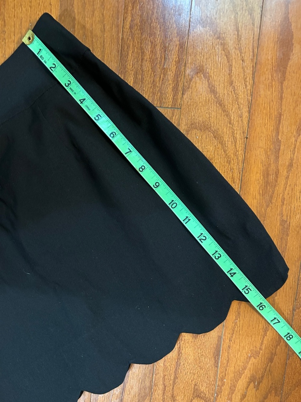 Scallop Hem Skirt - Picture 7 of 9